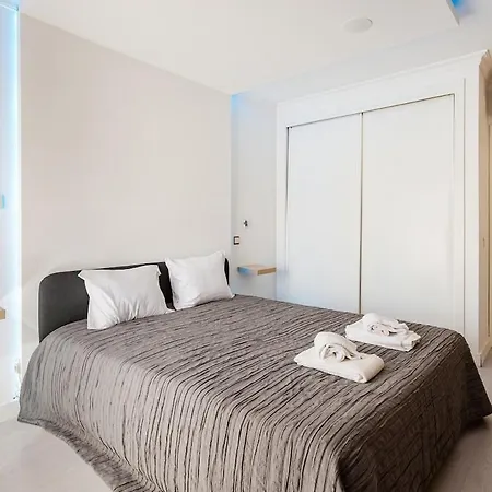 Apartmán Tatiana 3br - Center - Aircon - Wifi At Homesbyfc Olhão