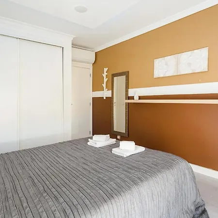 Apartmán Tatiana 3br - Center - Aircon - Wifi At Homesbyfc Olhão