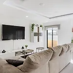 Daire Tatiana 3br - Center - Aircon - Wifi At Homesbyfc