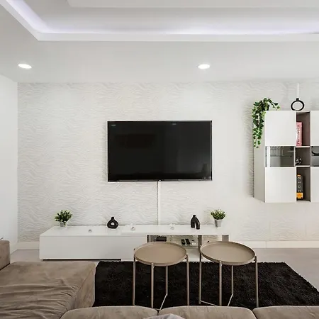 Tatiana 3br - Center - Aircon - Wifi At Homesbyfc *
