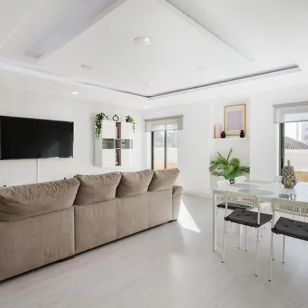 Tatiana 3br - Center - Aircon - Wifi At Homesbyfc